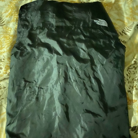 The North Face Fugnt Series Black Women’s Jacket - Picture 4 of 4